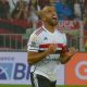 Lucas Moura comemora gol no duelo contra o Flamengo, no Maracanã