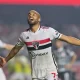 Lucas Moura marca o gol da vitória contra o Corinthians